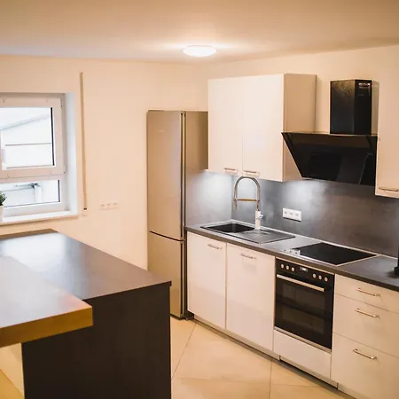 Hugos Design Am Waldrand - Ruhig & Modern *