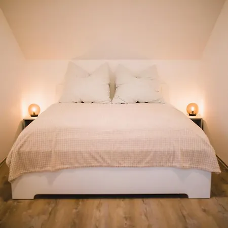 Hugos Design Am Waldrand - Ruhig & Modern Apartmán Bensheim