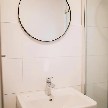 Hugos Design Am Waldrand - Ruhig & Modern *