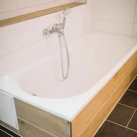 Hugos Design Am Waldrand - Ruhig & Modern Apartmán