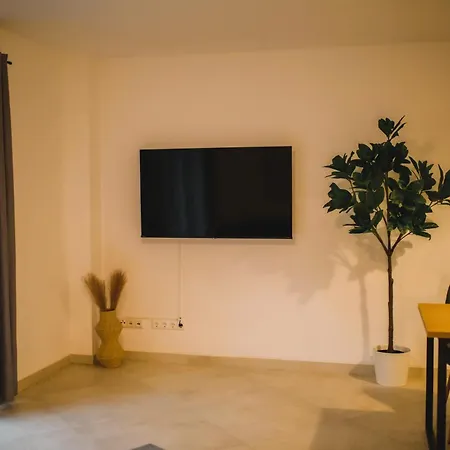 Hugos Design Am Waldrand - Ruhig & Modern Apartmán *