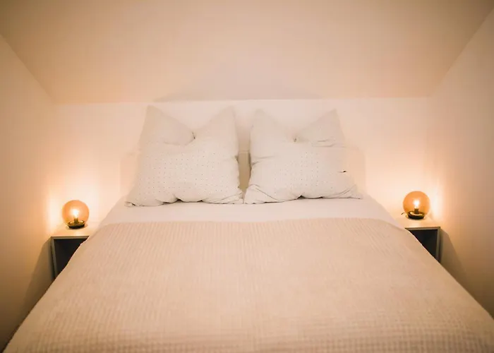 Hugos Design Am Waldrand - Ruhig & Modern *