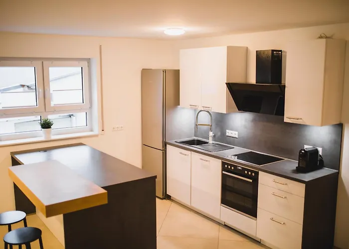 Hugos Design Am Waldrand - Ruhig & Modern *