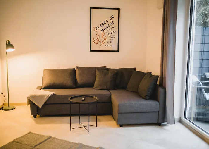 Hugos Design Am Waldrand - Ruhig & Modern