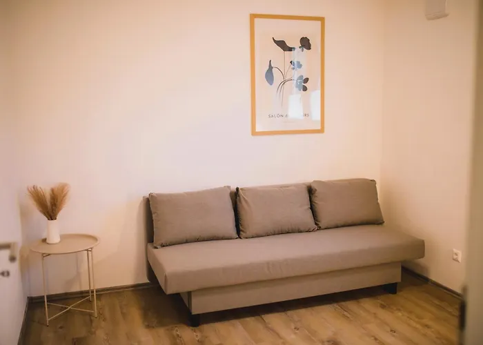 Hugos Design Am Waldrand - Ruhig & Modern