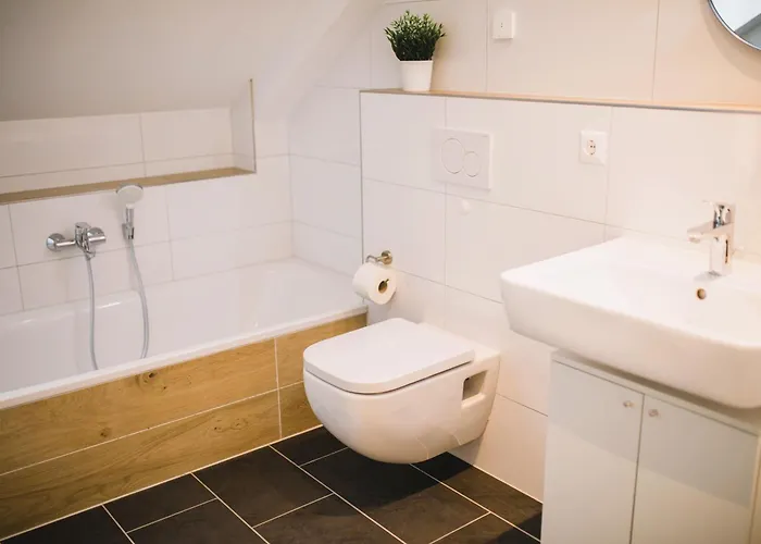 Hugos Design Am Waldrand - Ruhig & Modern *